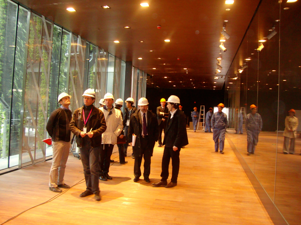 奧賽博物館專業人員親臨現場，進行驗收