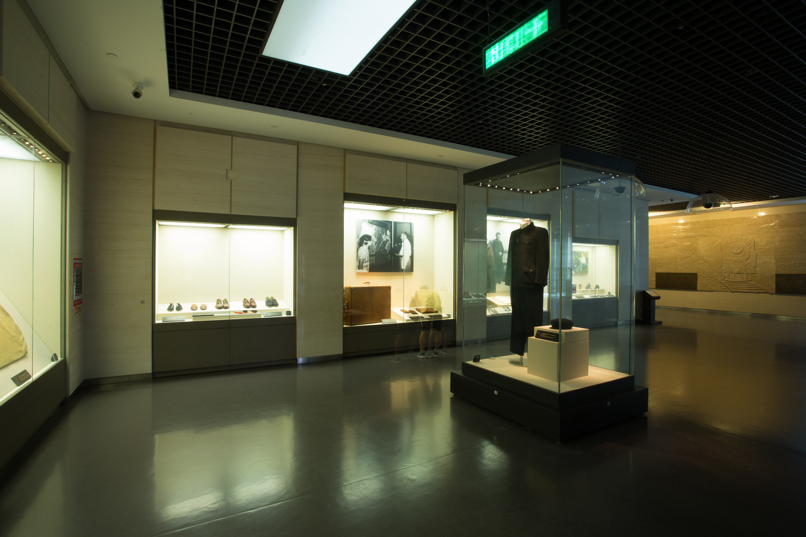 韶山毛澤東紀念館——克里克展柜