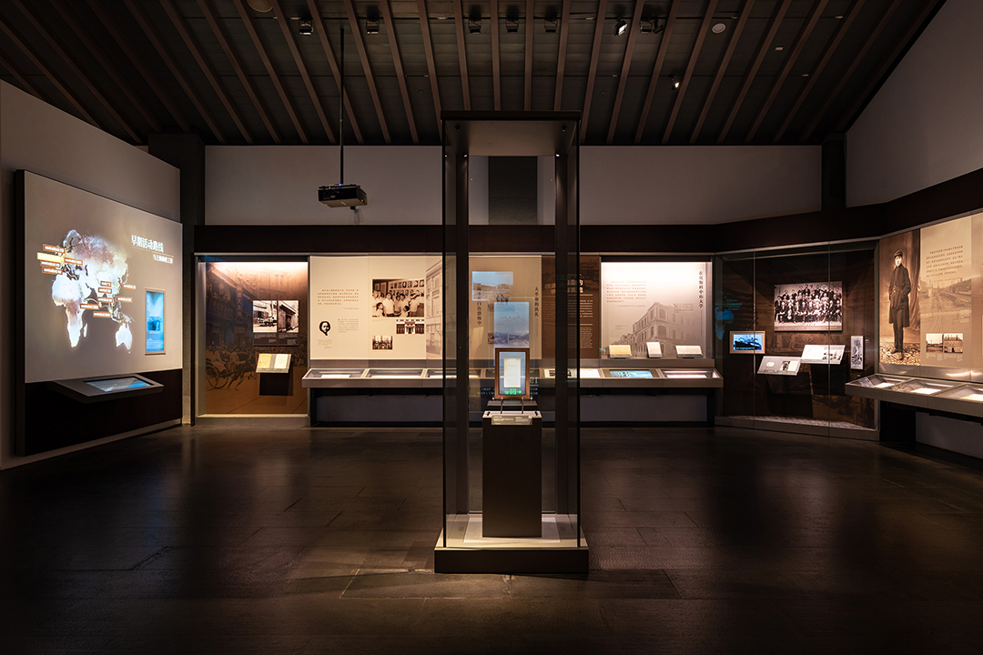 博物館展柜的發(fā)展現(xiàn)狀_克里克展柜